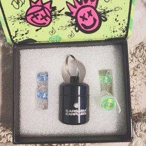 2 Eargasm earplugs